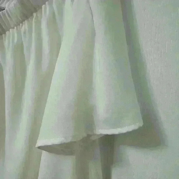 Naked Zebra Woman’s White Sheer Business Casual Off-the-shoulder Flowy Top - Picture 7 of 11